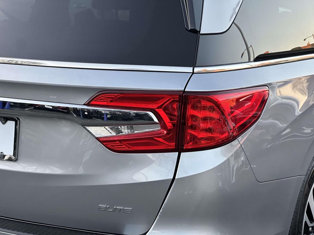 Thumbnail: 2020 Honda Odyssey - 8