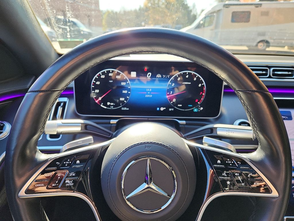 Thumbnail: 2023 Mercedes-Benz S-Class - 19