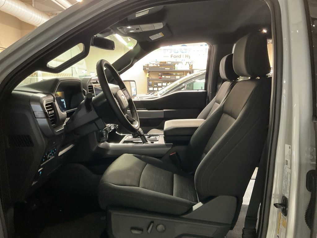 New 2026 Gray Ford XLT image 8