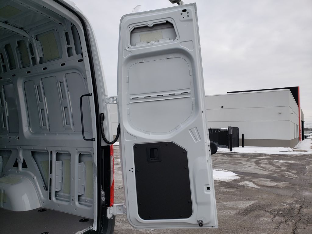 Thumbnail: 2026 Mercedes-Benz Sprinter - 7
