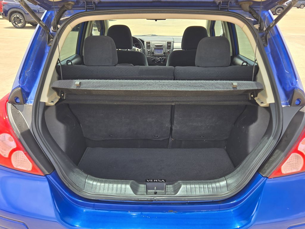 2012 Nissan Versa 1.8 S - 10