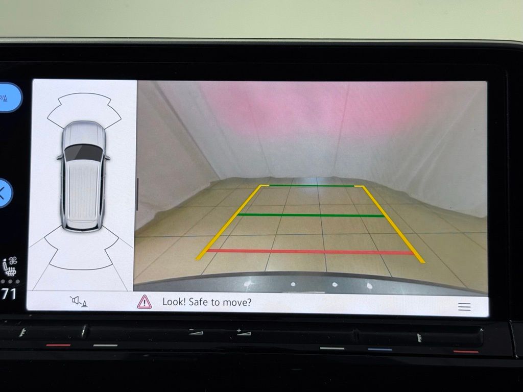 Thumbnail: 2025 Volkswagen Atlas - 28