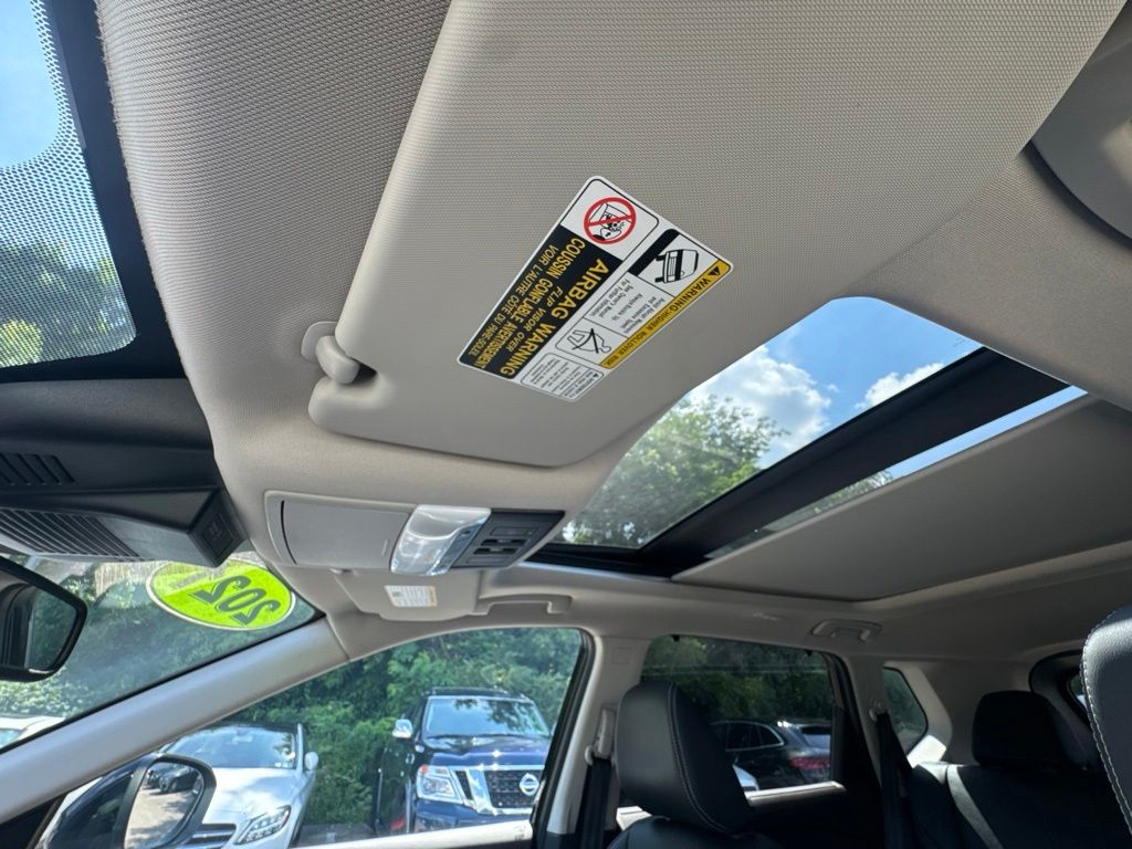 2021 Nissan Rogue SL Black at South Hills Kia