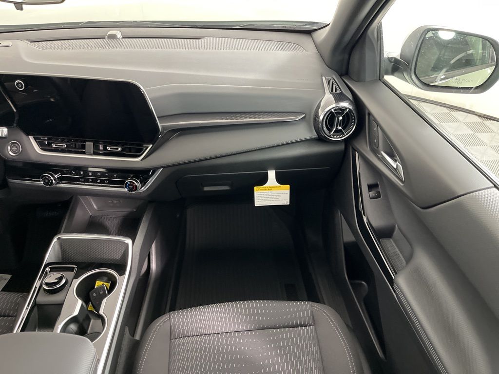 Thumbnail: 2026 Chevrolet Equinox - 13