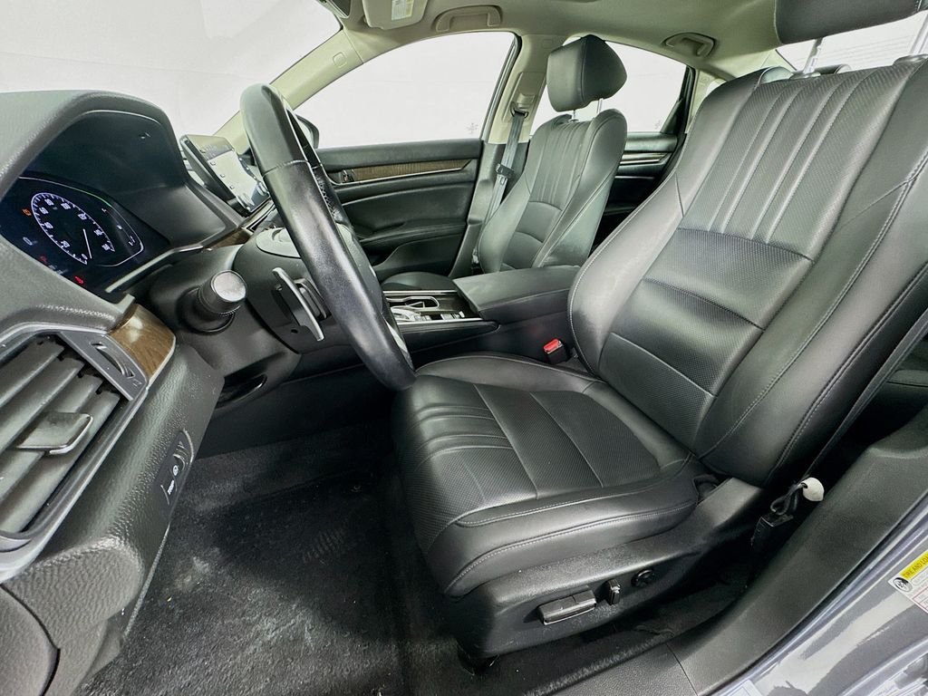 Used Car 2021 Honda Accord Hybrid  Ex-l For Sale Under $30,000 In Austin, Texas