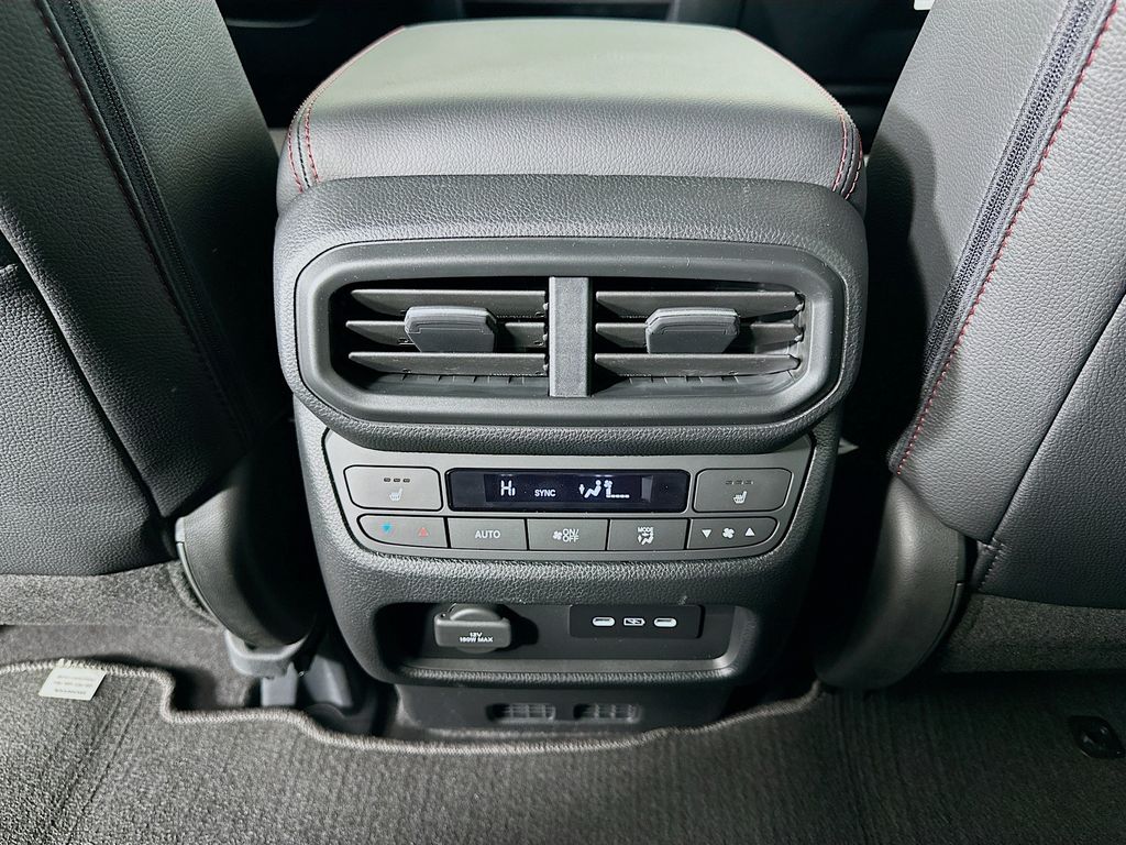 Thumbnail: 2026 Honda Ridgeline - 18