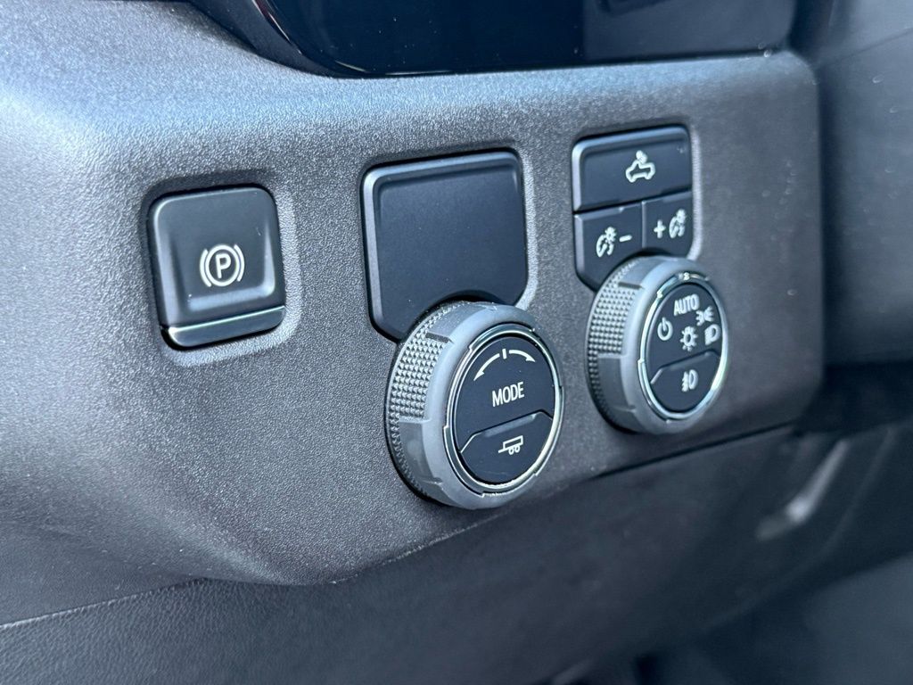 Used 2022 Gray Chevrolet RST image 65