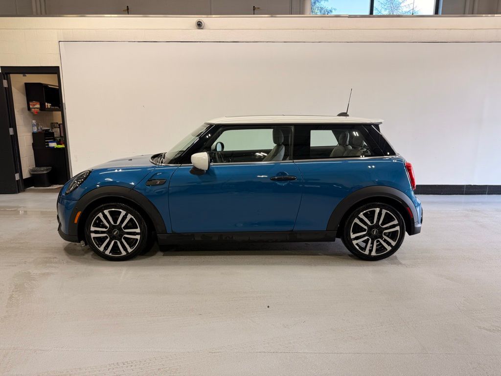 Thumbnail: 2023 MINI Cooper - 2