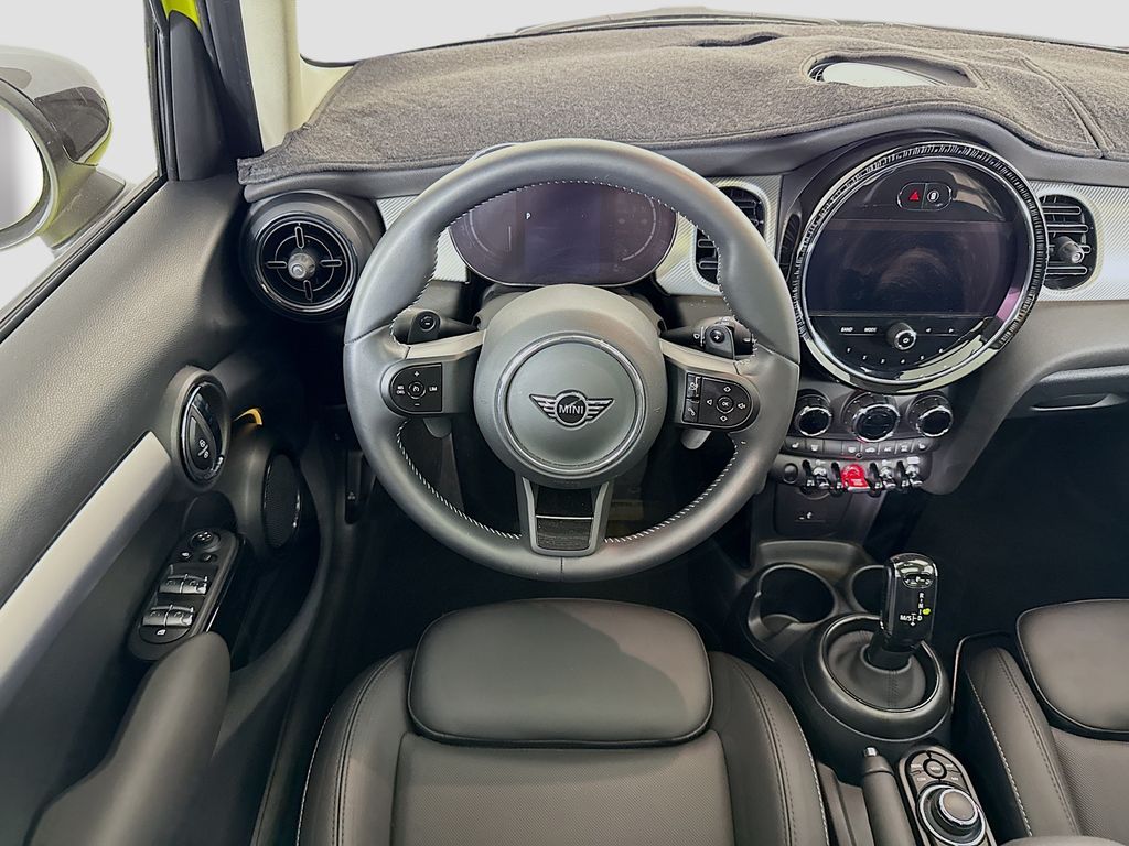 Thumbnail: 2024 MINI Cooper - 10