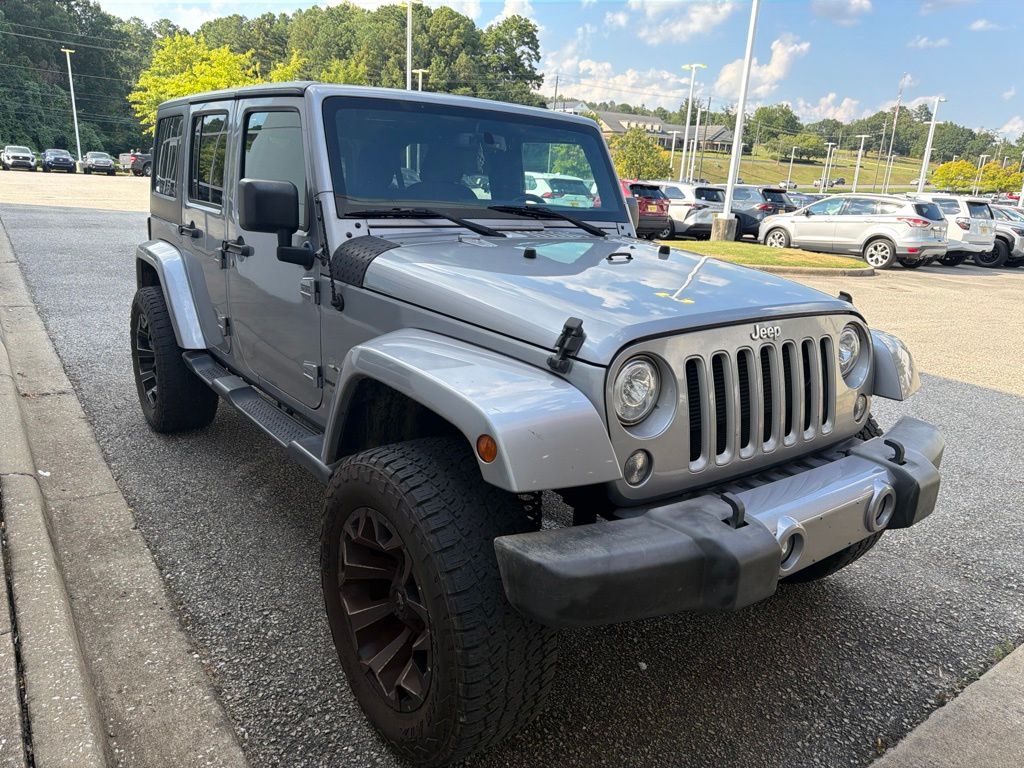 Used 2018 Silver Jeep Unlimited Sahara image 4