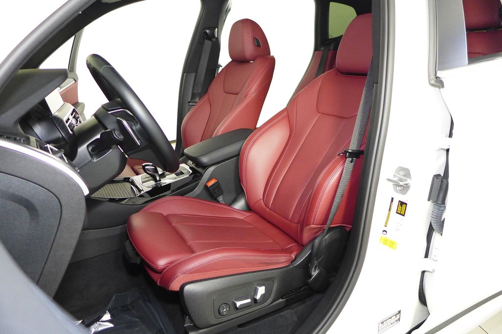 Thumbnail: 2023 BMW X3 - 22