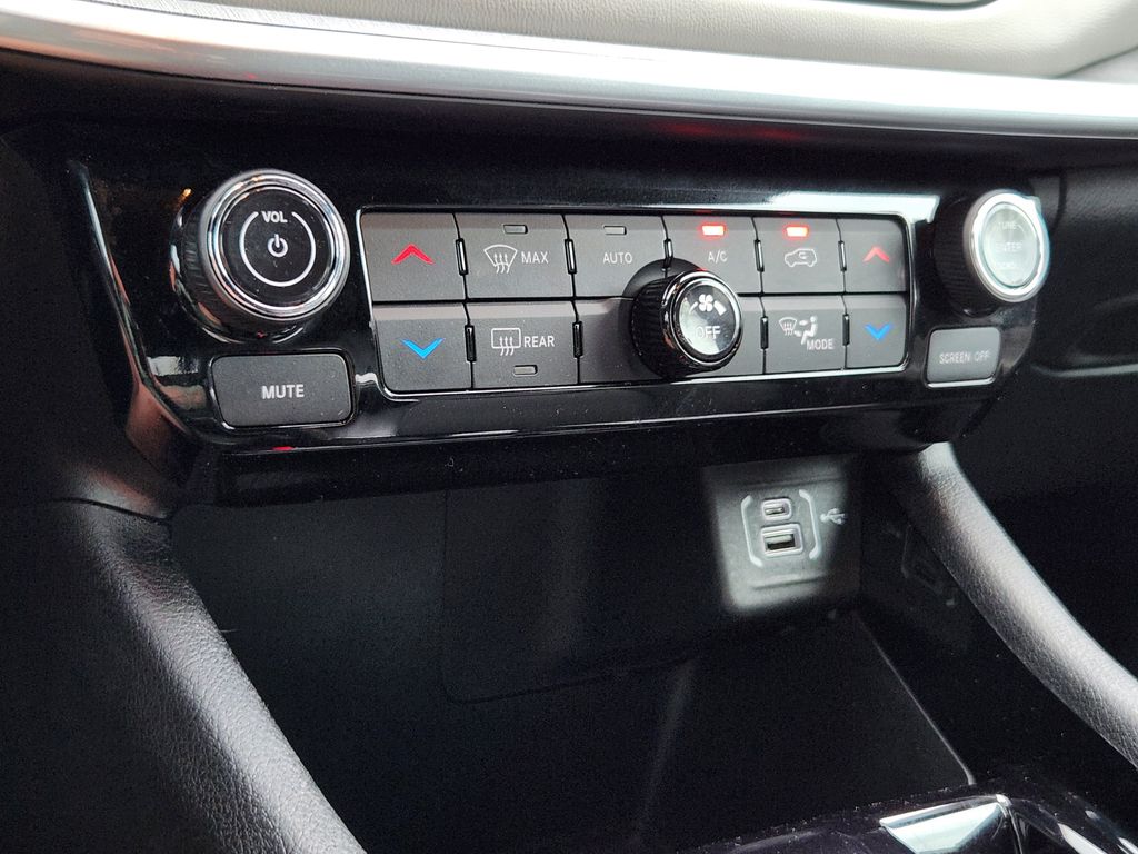 2025 Jeep Compass Limited - Photo 11
