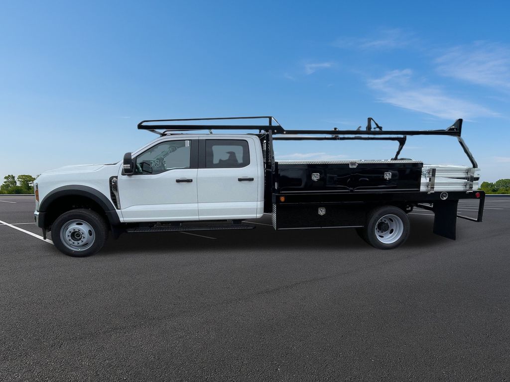 New 2024 Ford Super Duty F-450 Chassis Crew Cab (DRW) 203" Wheelbase XL
