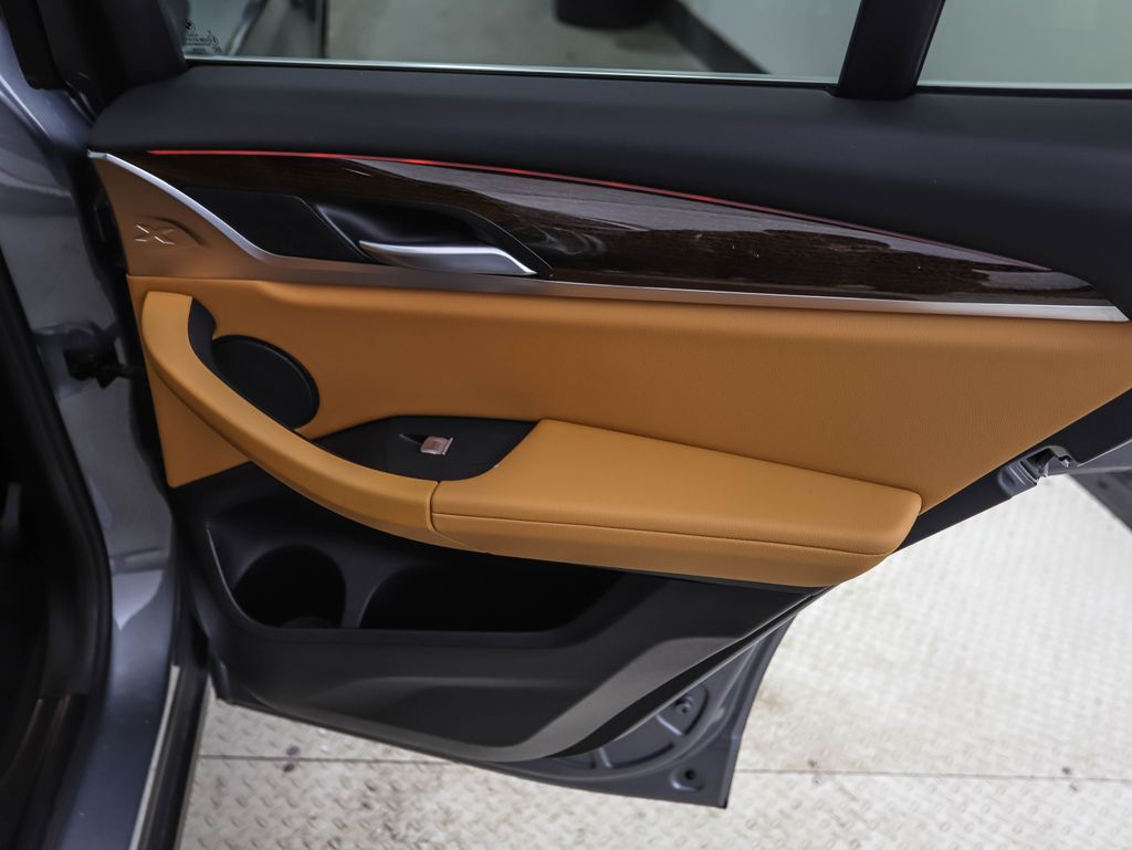 Thumbnail: 2024 BMW X3 - 24