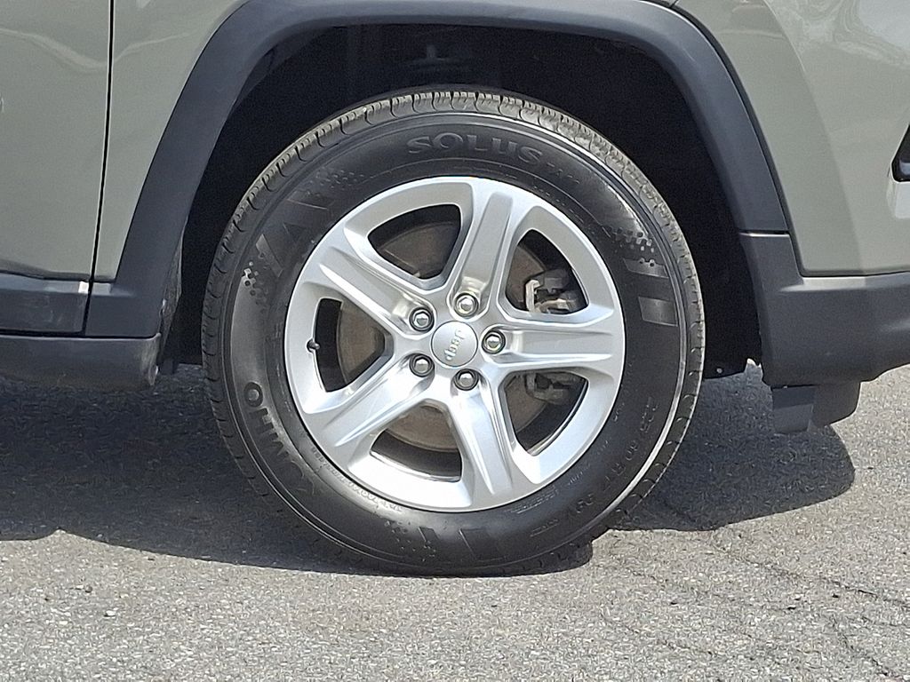 2023 Jeep Compass Sport Gray at Bob Ruth Ford