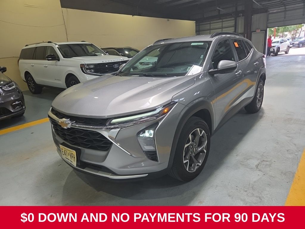 2025 Chevrolet Trax Gris (Sterling Gray Metallic) SUV/Crossover Tracción delantera 6 velocidades Automática