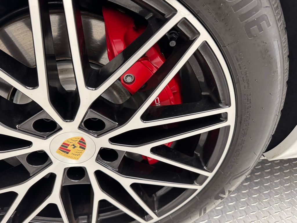 2024 Porsche   9