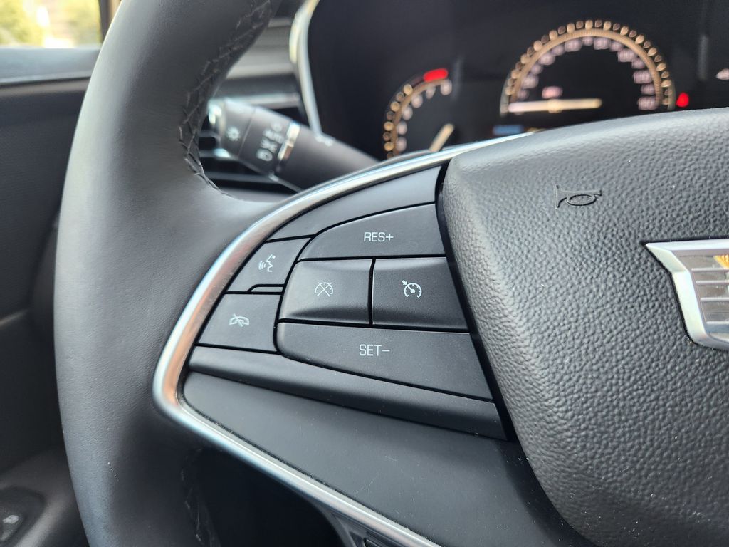 2018 Cadillac XT5 Luxury White at Bayshore Chrysler Jeep Dodge Ram