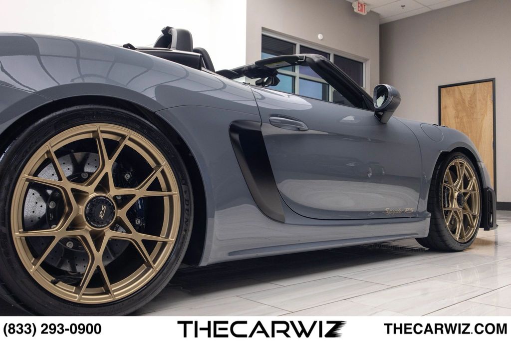 2024 Porsche 718 Spyder RS - Photo 26