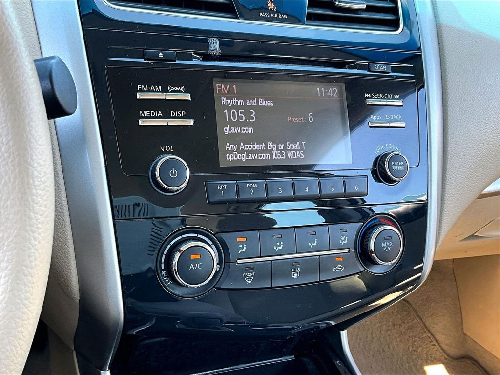 2014 Nissan Altima — photo 19