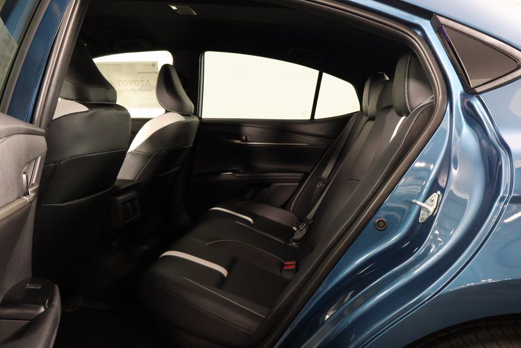 Thumbnail: 2025 Toyota Camry - 6