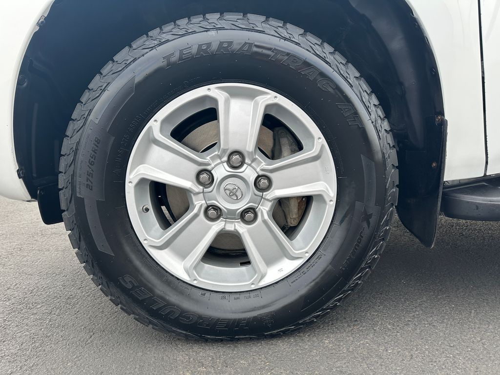 2021 Toyota Sequoia SR5