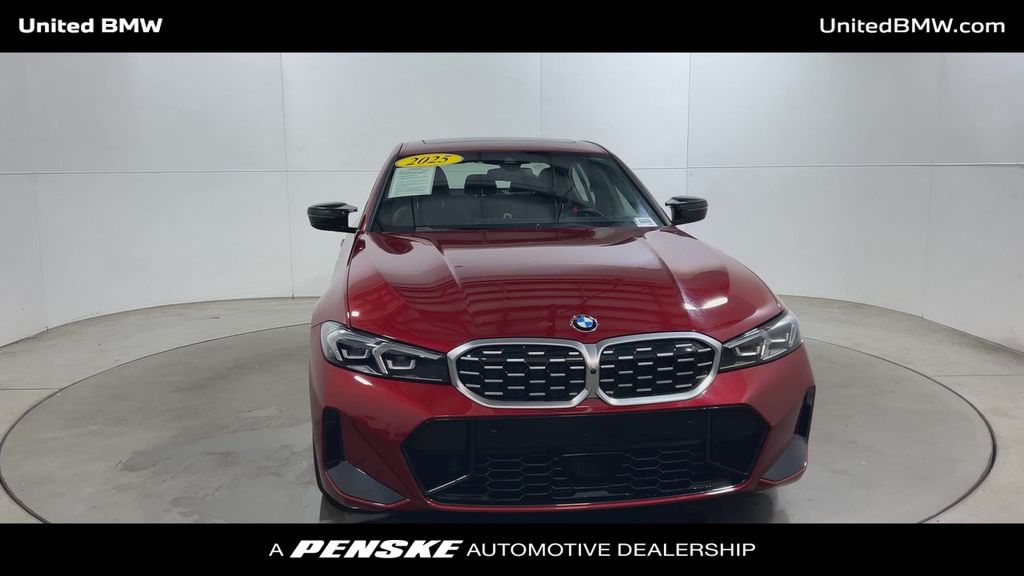 Thumbnail: 2025 BMW 3 Series - 3