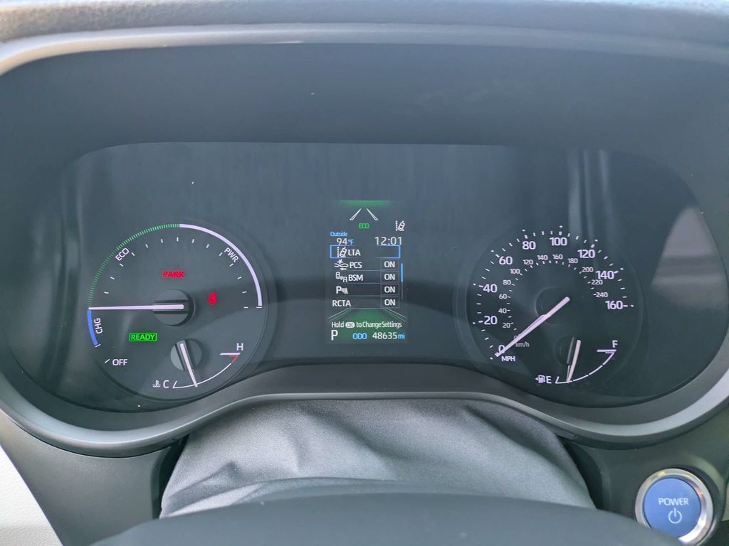 Used 2024 Toyota Sienna Van