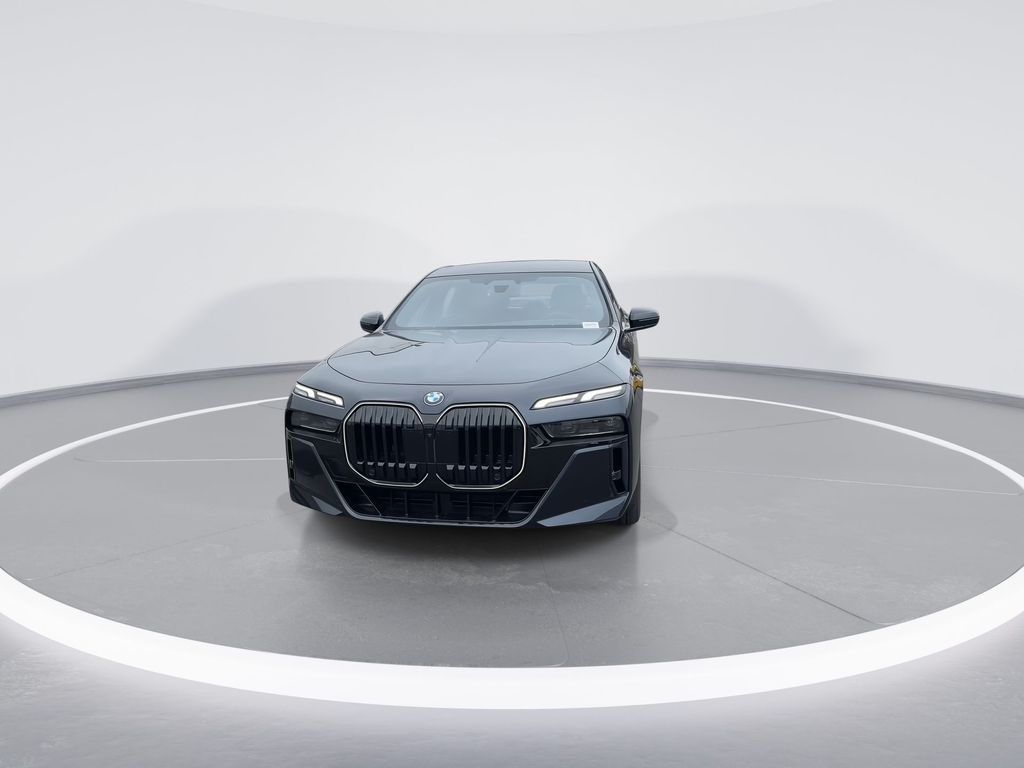 Thumbnail: 2025 BMW 7 Series - 3