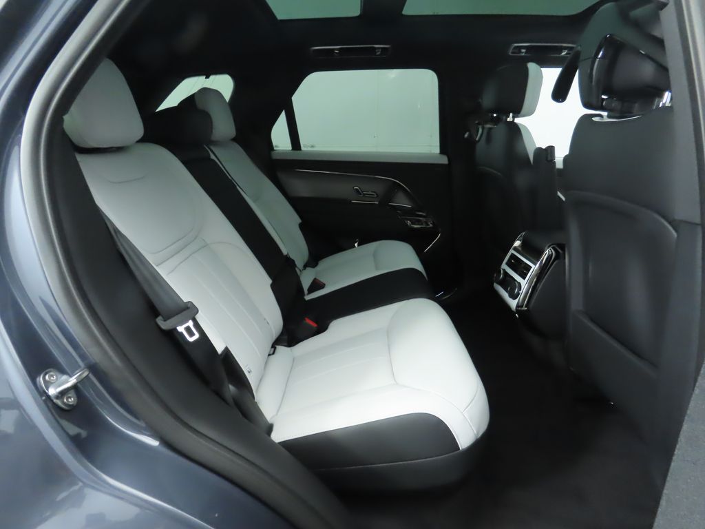 Thumbnail: 2025 Land Rover Range Rover Sport - 22