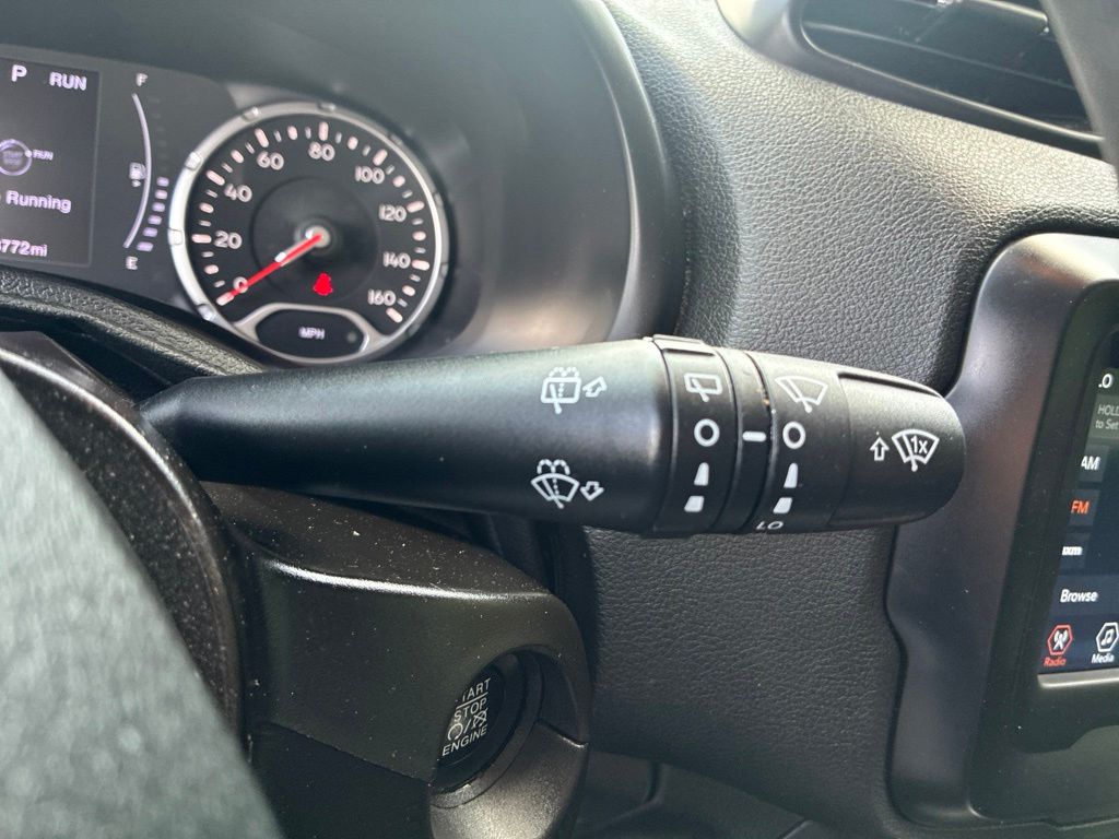 2018 Jeep Renegade Latitude White at Durrett Motor Company
