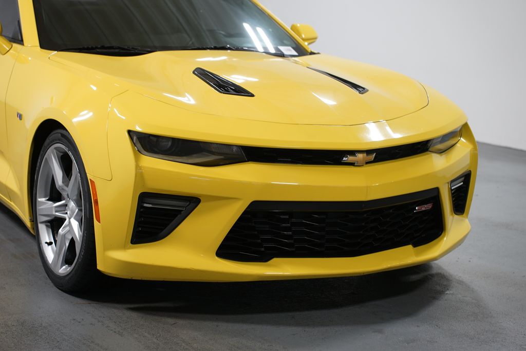 Thumbnail: 2018 Chevrolet Camaro - 4