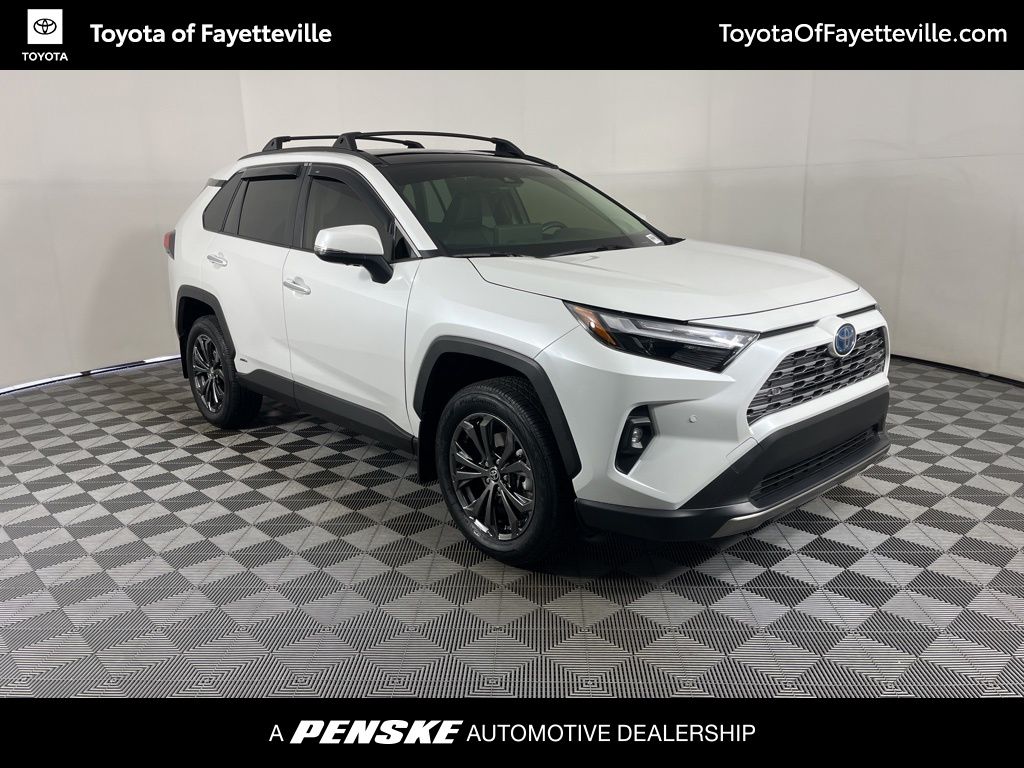 Thumbnail: 2024 Toyota RAV4 - 17