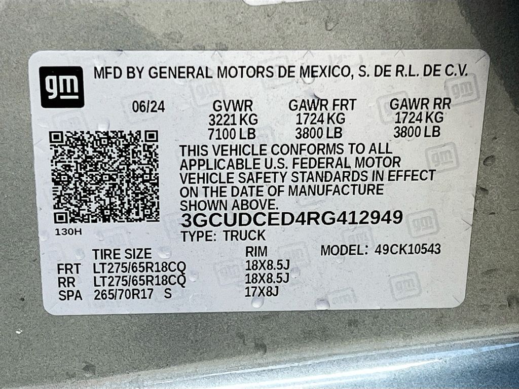 Used 2024 Sterling Gray Metallic Chevrolet Custom Trail Boss image 31