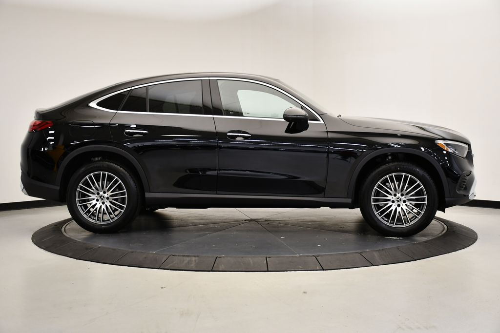 Thumbnail: 2026 Mercedes-Benz GLC - 6