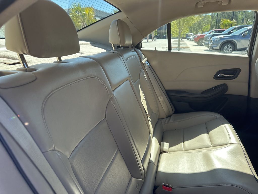 2014 Champagne Silver Metallic Chevrolet Malibu LT FWD Sedan