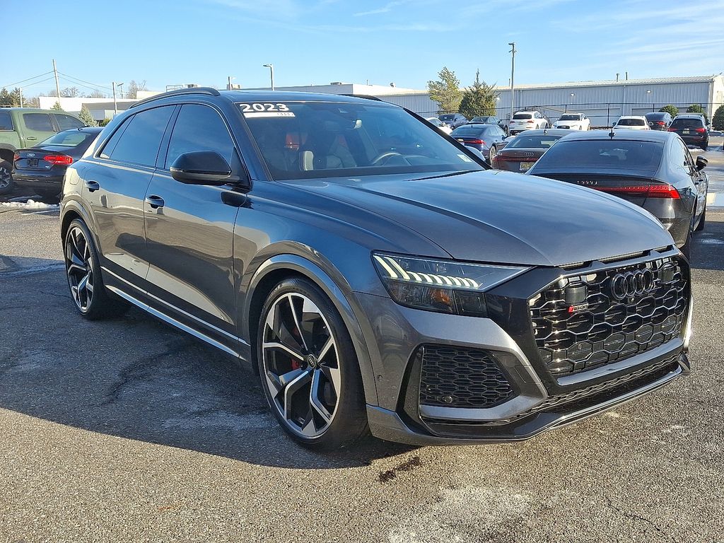 Thumbnail: 2023 Audi RS Q8 - 3
