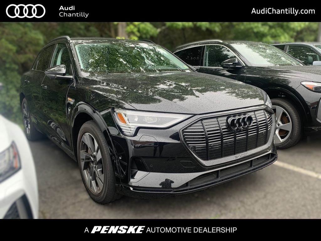 Thumbnail: 2023 Audi e-tron - 1