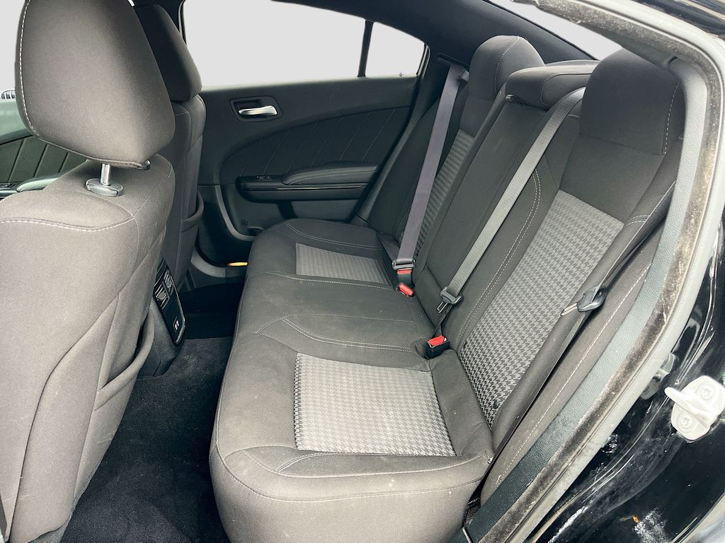 Used 2023 Black Dodge SXT image 23