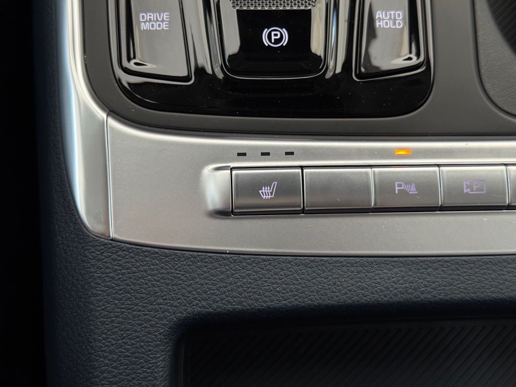 2026 Kia Carnival EX White at Community Kia