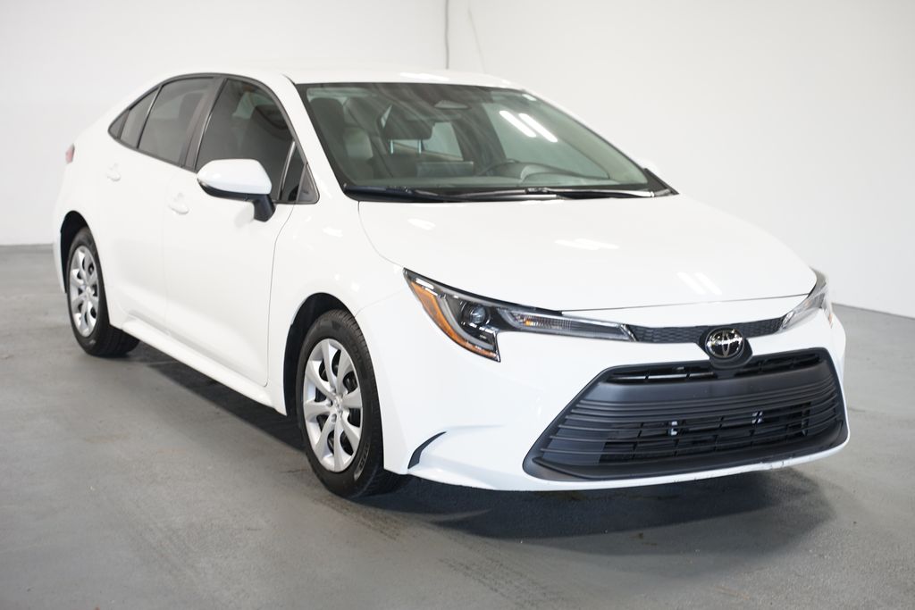 Thumbnail: 2024 Toyota Corolla - 3