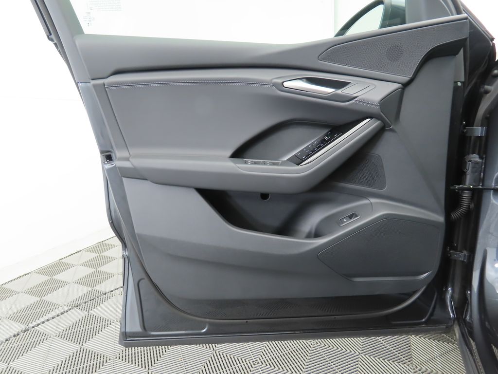 2025 Audi Q6 e-tron Premium 26