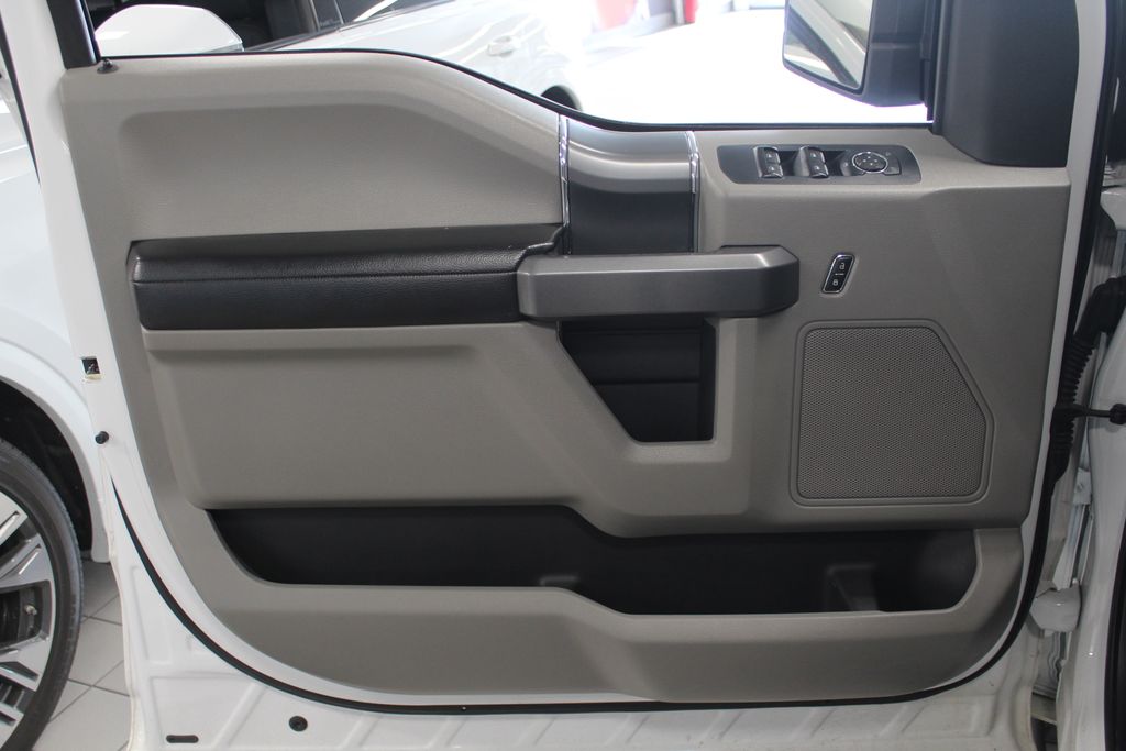 Thumbnail: 2015 Ford F-150 - 12