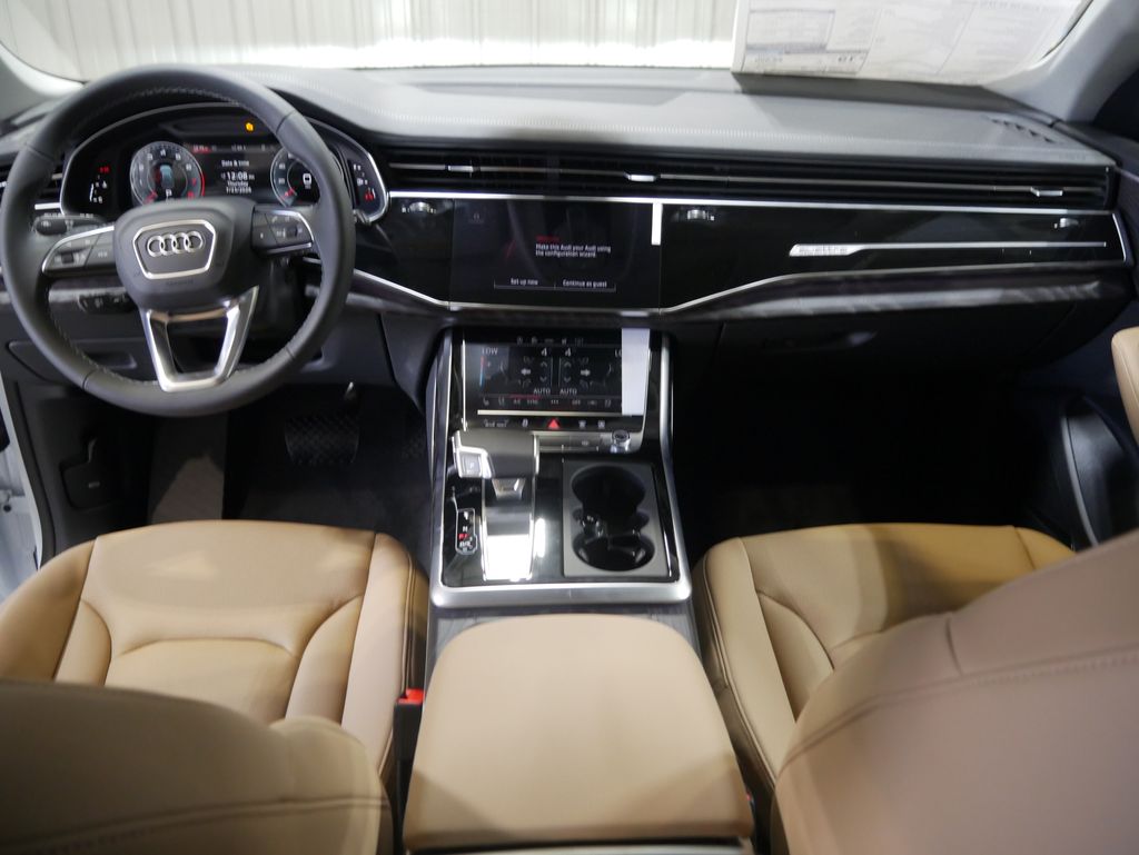 Thumbnail: 2026 Audi Q8 - 22