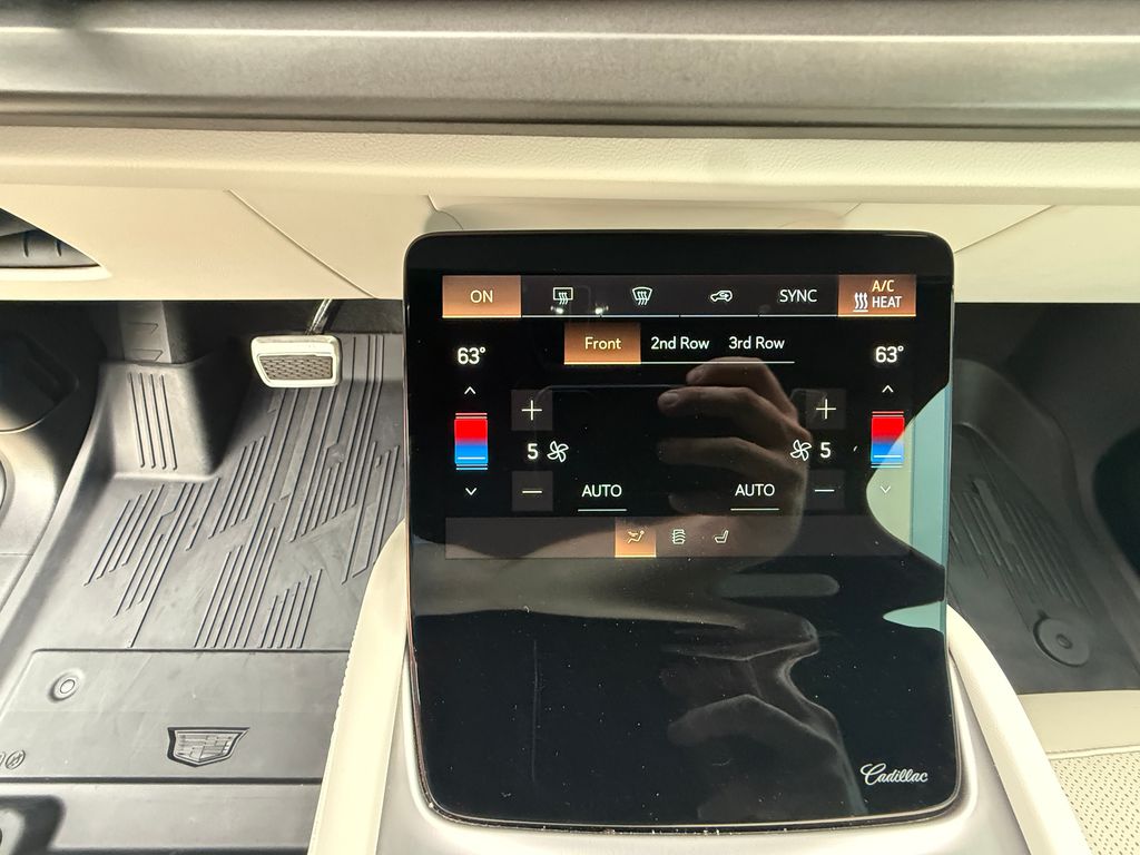 Cadillac VISTIQ