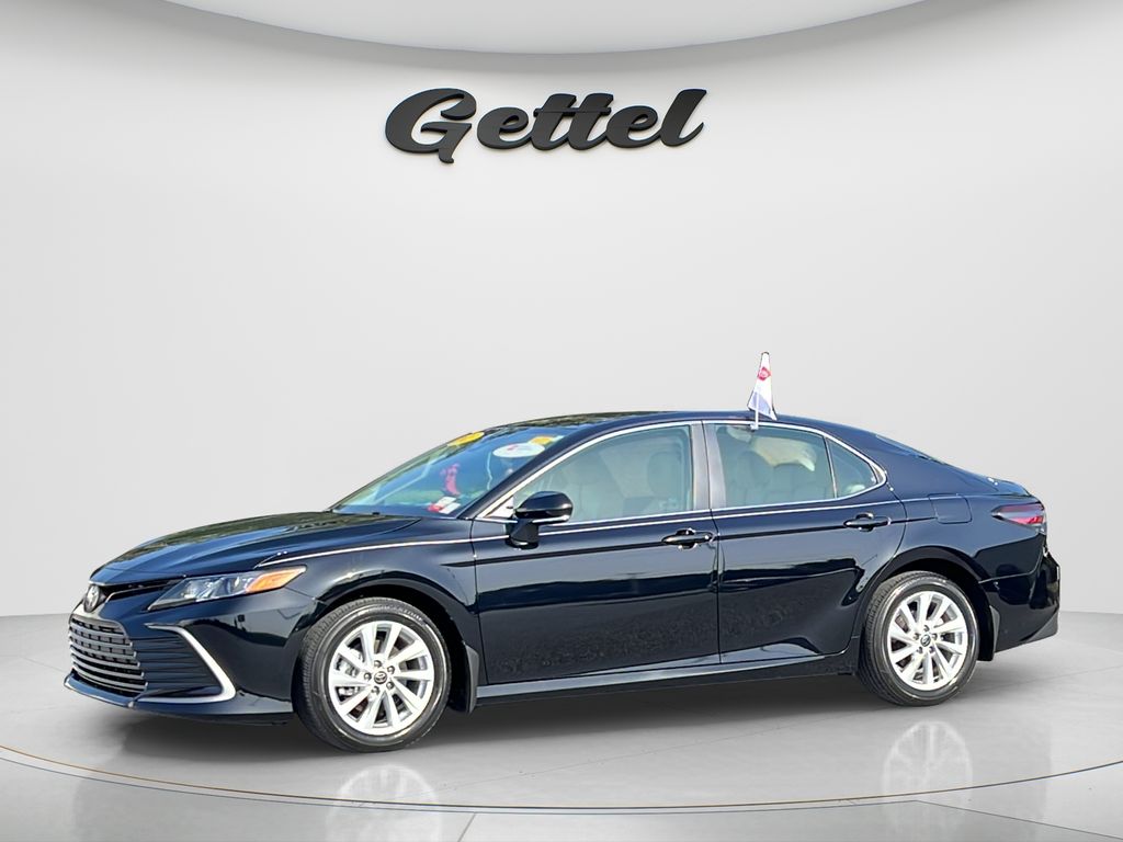 Midnight Black Metallic 2023 Toyota Camry Sedan Front-Wheel Drive 8-Speed Automatic