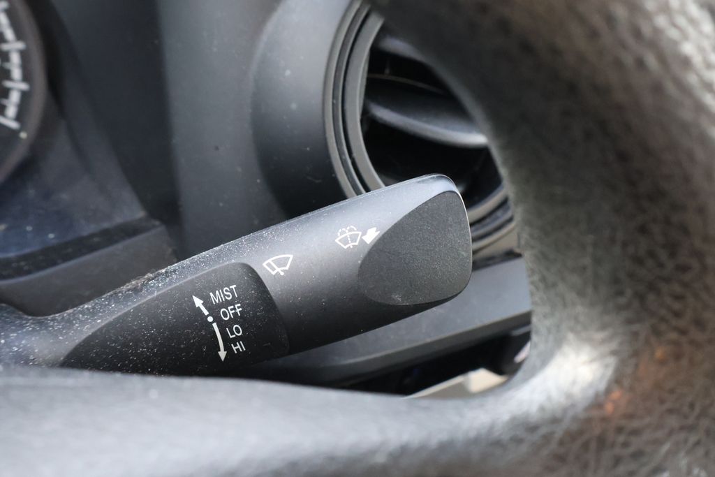 Thumbnail: 2016 Toyota Tacoma - 19