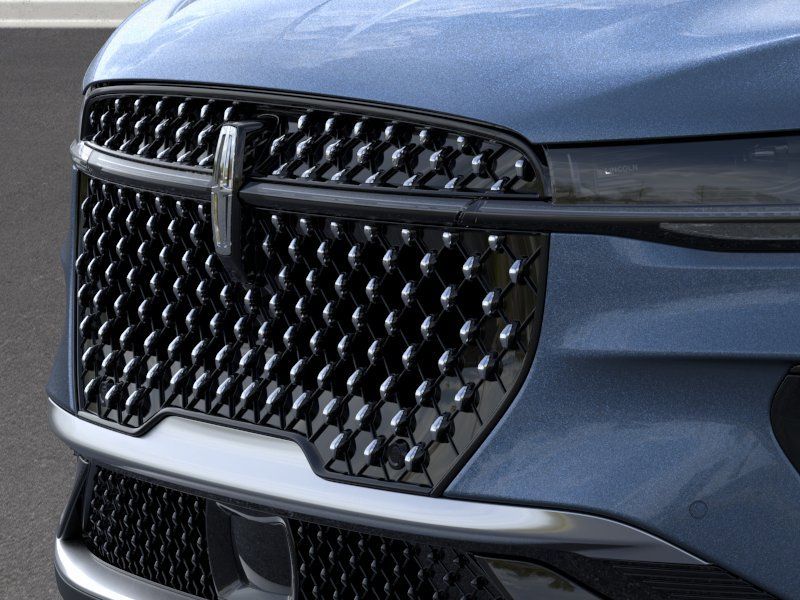 Thumbnail: 2026 Lincoln Nautilus - 17