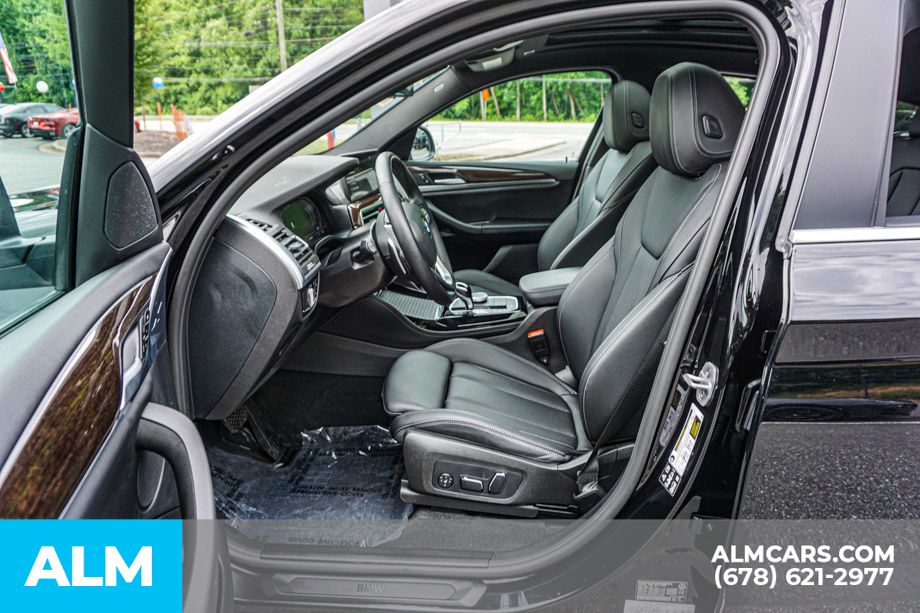 Used 2025 Black BMW xDrive30i image 20