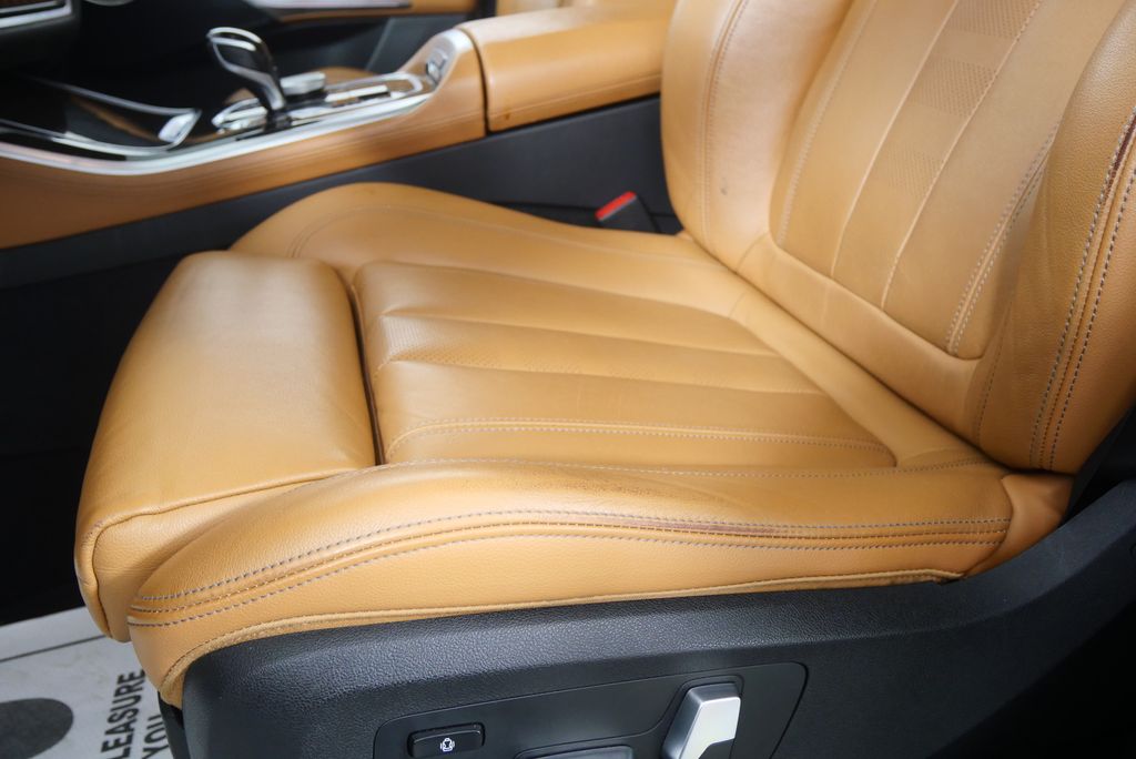 Thumbnail: 2019 BMW X5 - 9
